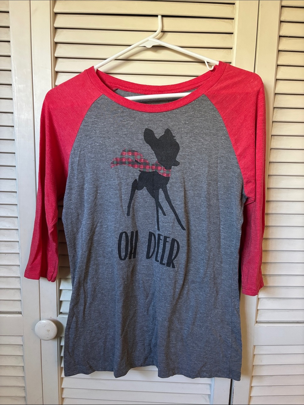 Gray & Red Raglan Tee with 'Oh Deer' Bambi Graphic